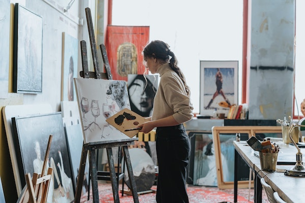  women in the art of painting